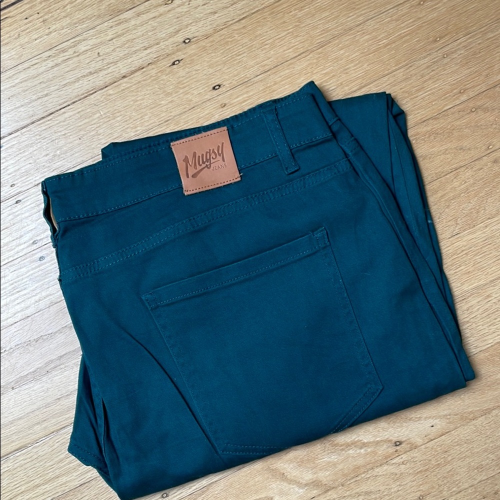 Green Classic Denim Jeans with Straight Cut